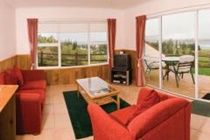 Islander Lodge Apartments Burnt Pine Buitenkant foto